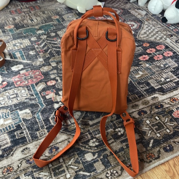 Fjallraven Mini backpack - Picture 2 of 4